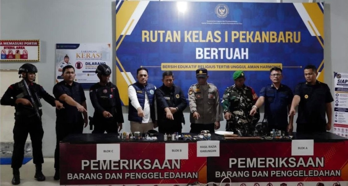 Rutan Pekanbaru Dirazia Mendadak, Sajam hingga Kabel Diamankan dari Kamar Hunian