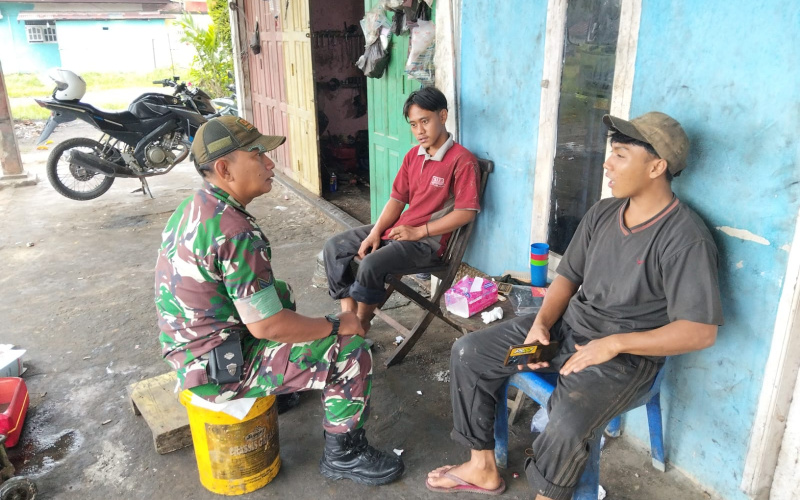 Bersama Security, Babinsa Sertu Jumat Patroli Rutin