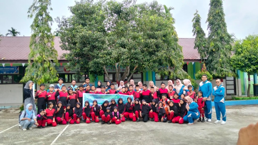 Mapala Laksamana Polbeng Tanamkan Kepedulian Lingkungan Sejak Dini, Ajak Siswa SD Tanam Mangrove