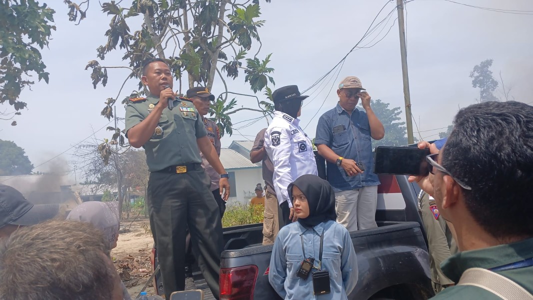 Dandim 0322/Siak Serukan Kedamaian Ditengah Aksi Anarkis Pembakaran di PT. SSL