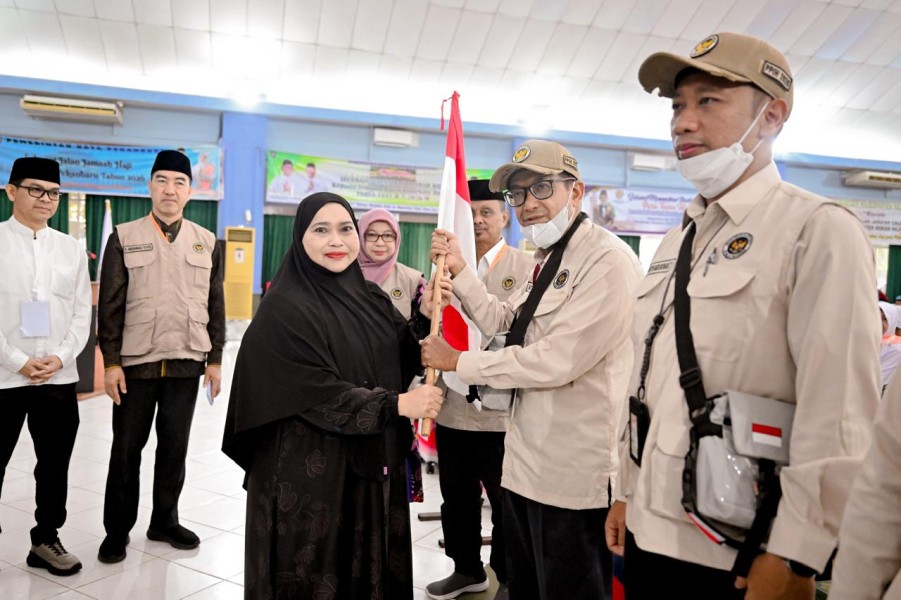 Penuh Haru, Bupati Kasmarni Lepas Keberangkatan 396 Jemaah Haji Bengkalis ke Tanah Suci