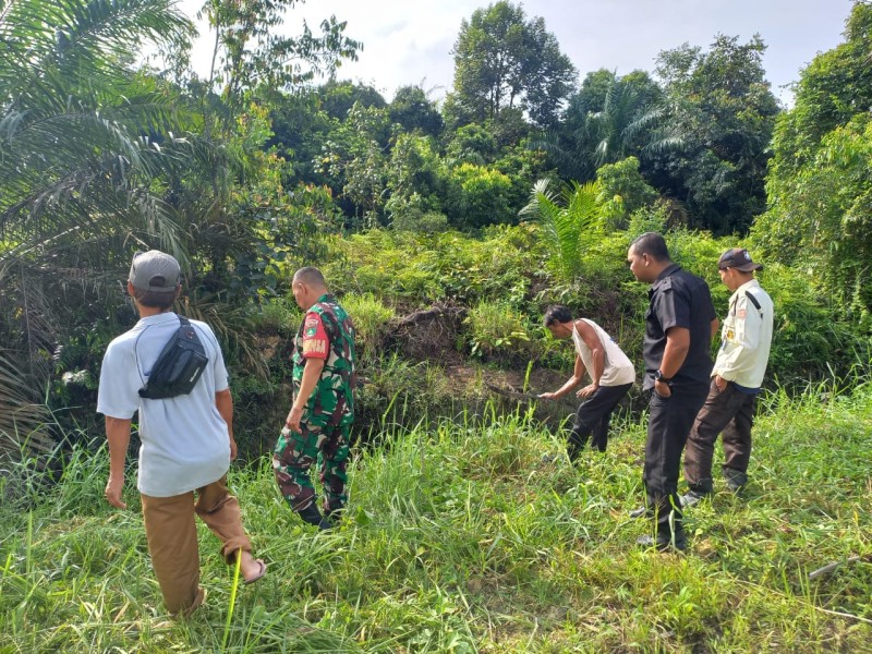 Serka Afrisal Patroli Karhutla di Maredan Pandan, Tidak Ditemukan Titik Api dan Asap