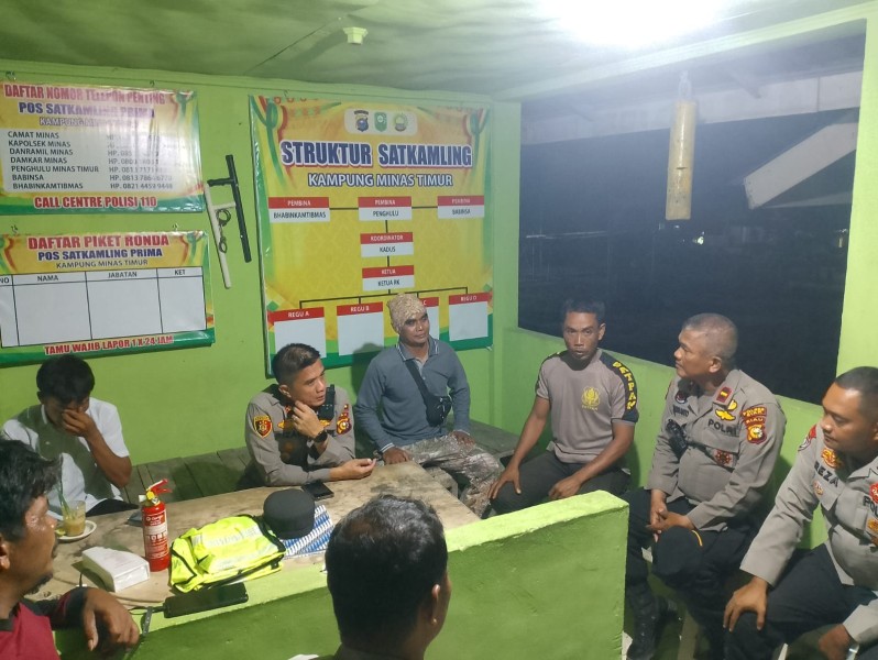 Kapolsek Minas Cek Kesiapan Pos Satkamling, Ajak Warga Perkuat Keamanan Lingkungan