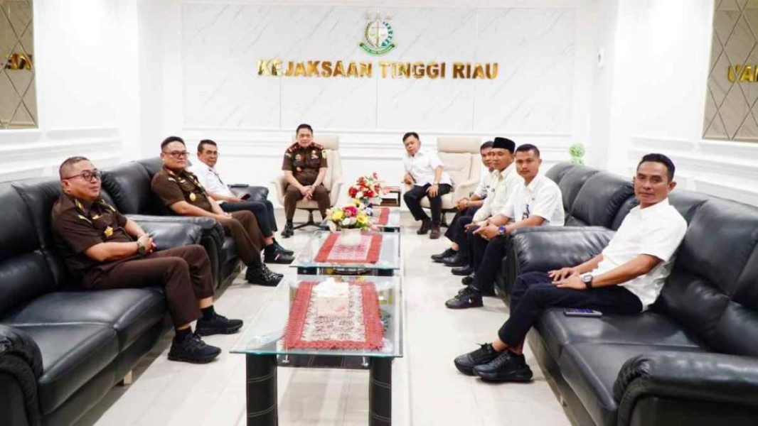 Butuh Energi Ekstra, Bupati Meranti H. Asmar Curhat ke Kajati Riau