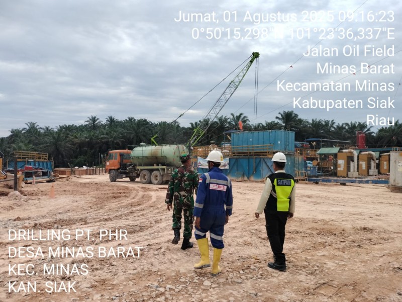 Babinsa Koramil 03/Minas Laksanakan Patroli Keamanan di Lokasi Pengeboran Rig BDSI#27 Minas Barat
