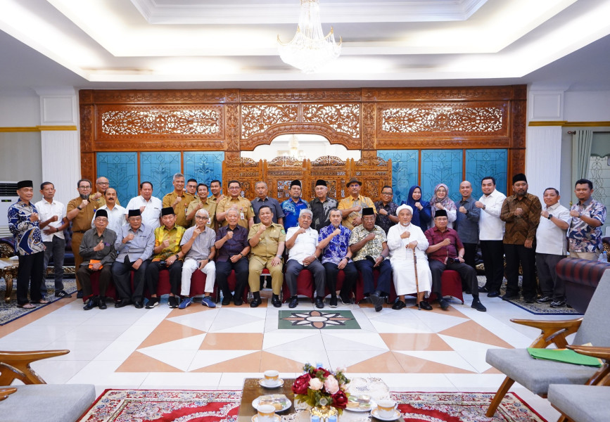 Silaturahmi Eks Gubri Dukung Pemutusan Kontrak Aryaduta, Syamsuar: Itu Bukan Aset SPR, Itu Aset Pemprov!