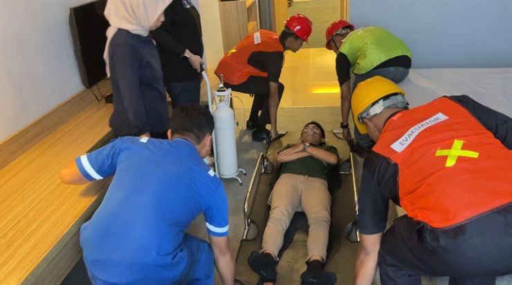 Prioritaskan Keselamatan Tamu, Hotel Dafam Pekanbaru Gelar Training Simulasi Kebakaran Selama Dua Hari