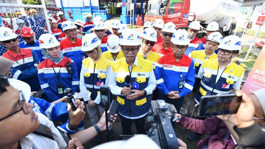 Wamen ESDM Tinjau FT Padalarang, Pertamina Pastikan Pasokan Energi Saat Lebaran Aman