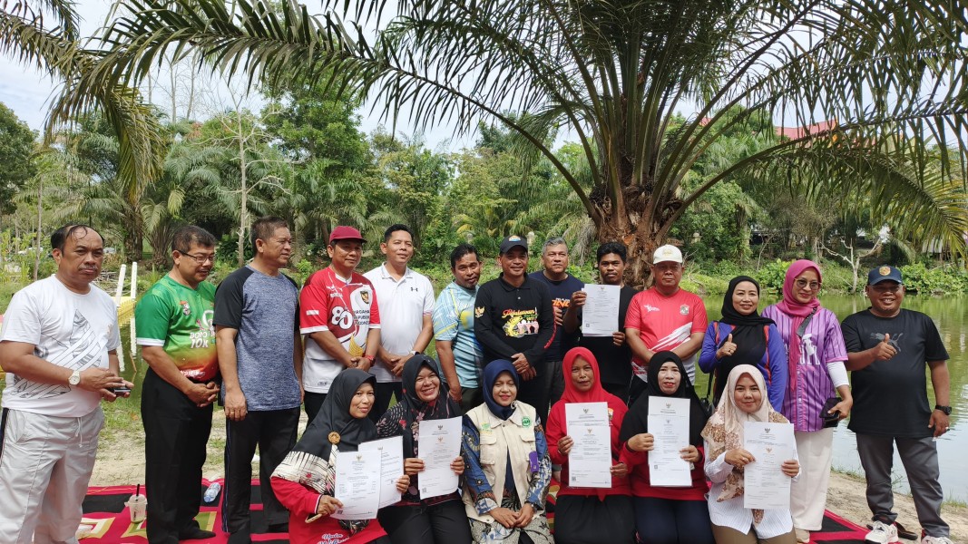 Pemkab Pelalawan Dukung Penguatan Produk Halal, 7 UMKM Terima Sertifikat Halal BPJPH RI