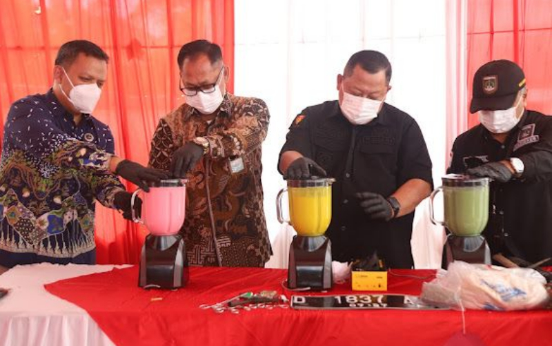 Kejari Dumai Musnahkan Barang Bukti Perkara Pidana Umum Periode Juni–Agustus 2025