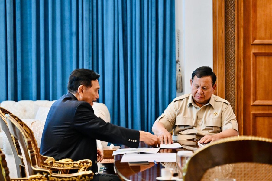 Prabowo Bahas Ekonomi dengan Luhut, Bansos Digital hingga Investasi Timur Tengah Disiapkan