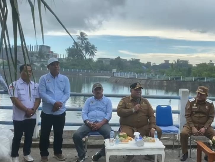 Bupati Bengkulu Selatan Tebar 33.000 Benih Ikan Nilem di 5 Tebat