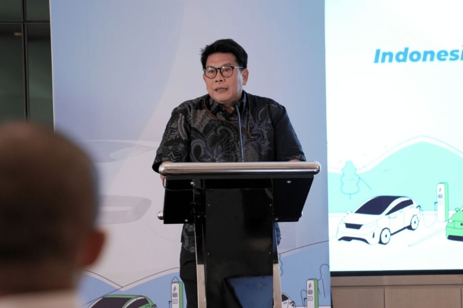 Dirut Baru PLN Suroso Isnandar Hadapi Tantangan Keuangan dan Transisi Energi