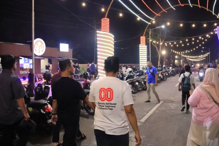 Taman Labuai City Walk, Menikmati Cemilan Malam di Jantung Kota Pekanbaru