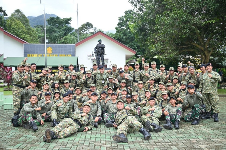 Kemhan RI Bekali Jurnalis Pelatihan Militer