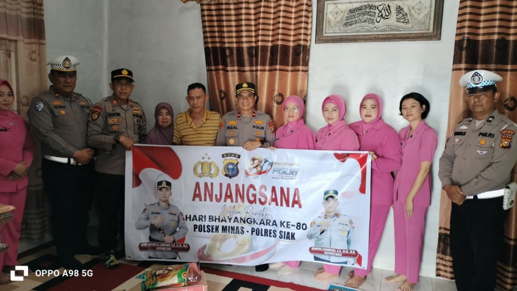 Sambut Hari Bhayangkara ke-80, Polsek Minas Gelar Anjangsana untuk Purnawirawan Polri dan Warakauri