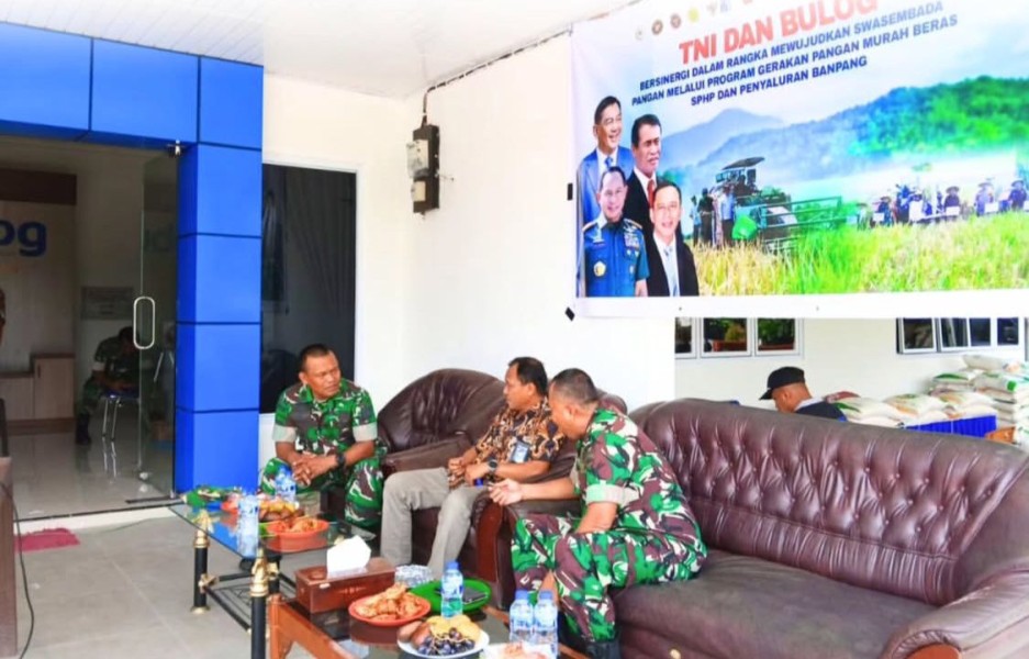 Kodim 0314/Inhil Bersinergi Bersama Bulog Launching GPM SPHP dan Bantuan Beras Tahun 2025