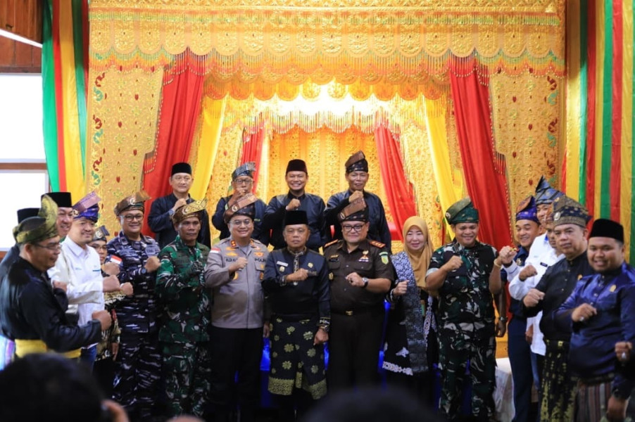 Hadiri Majelis Silaturahim Kebudayaan, Bupati Asmar Tekankan Pentingnya LAMR