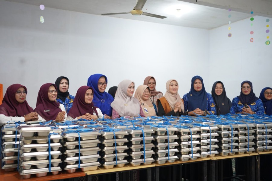Presiden Prabowo Ultah, SMK PGRI Pekanbaru Sajikan Menu Favorit dalam Program MBG