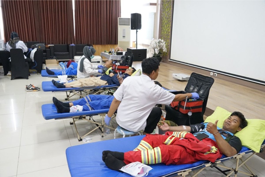 Bawa Kebaikan, Pegawai PLN IP Suralaya Sumbang Darah untuk Rakyat