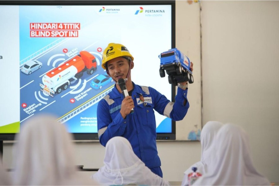 Jaga Keandalan Distribusi, Navigasi Sungai Pawan Ditingkatkan