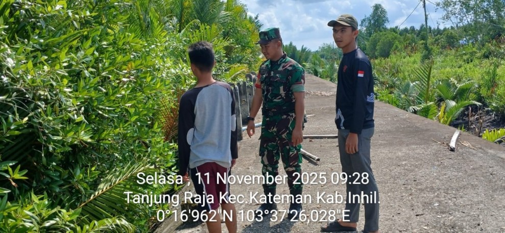 Patroli Tapal Batas,  Pratu Deby Maharezki Ingatkan Warga Tak Buka Lahan dengan Cara Membakar