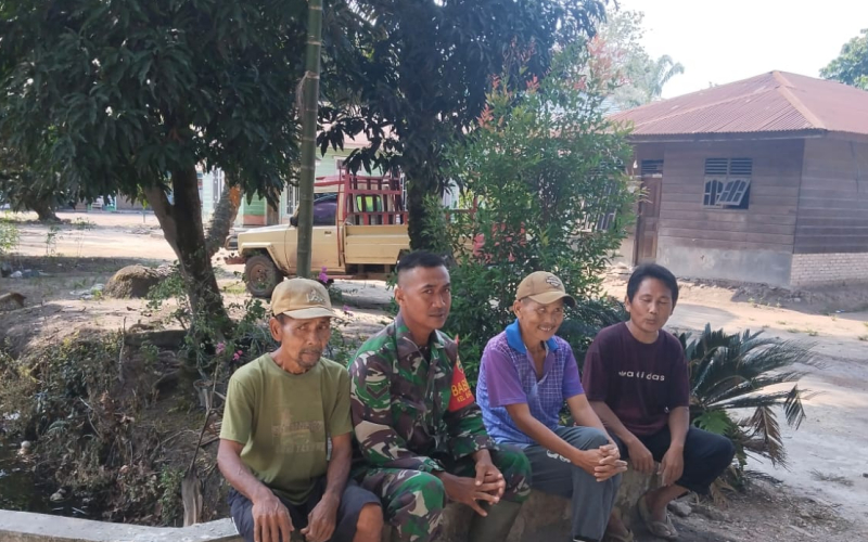 Komsos Babinsa Sungai Sembilan: Perkuat Kepercayaan dan Kemitraan dengan Warga