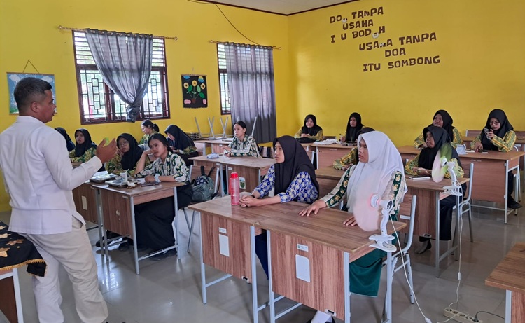 SMAN 19 Pekanbaru Jadi Sekolah Penutup, Honda-SPS Goes to School 2025: School Happy Kembali ke Literasi