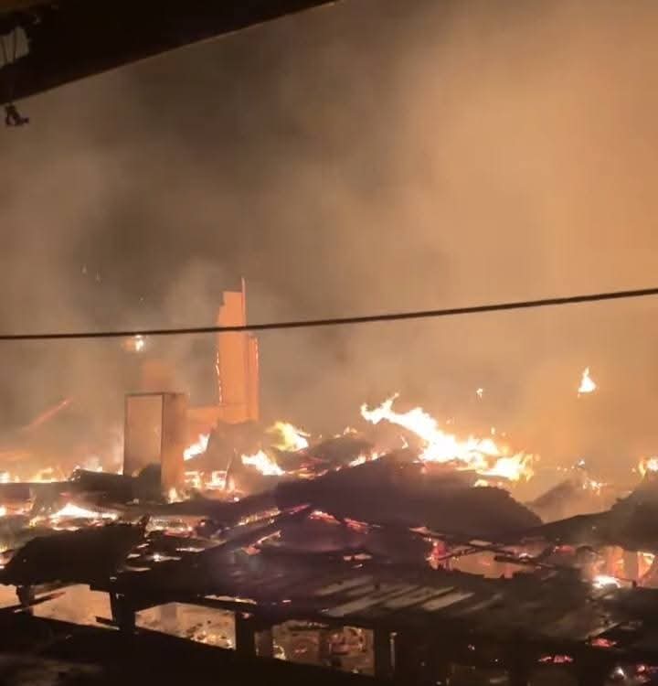 Pondok Pesantren Al-Baqiyatush Shalihat di Tungkal Ilir Dilanda Kebakaran