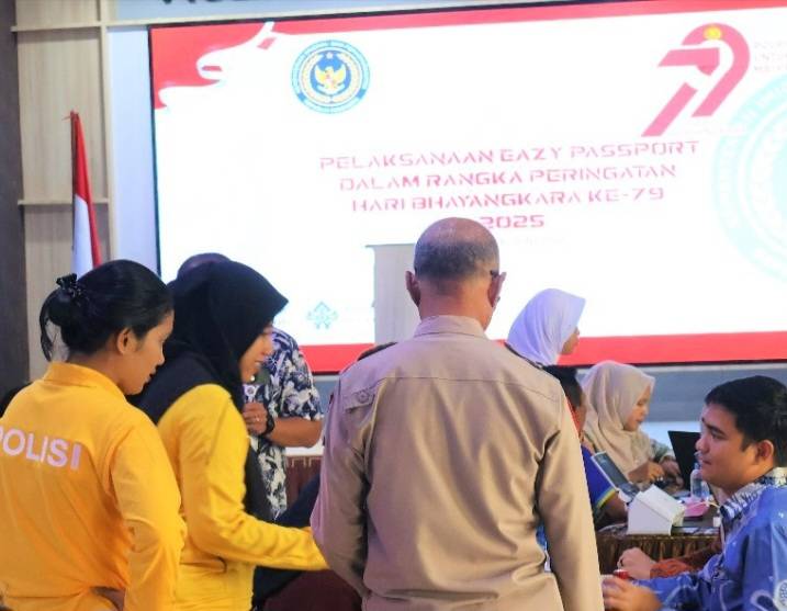 Kantor Imigrasi Dumai Gelar Kegiatan Eazy Passport Sempena HUT Bhayangkara ke-79