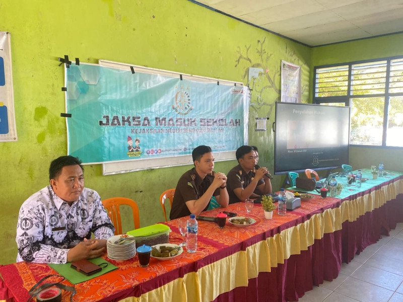 Kejari Bengkulu Selatan Gelar Program Jaksa Masuk Sekolah di SMPN 6