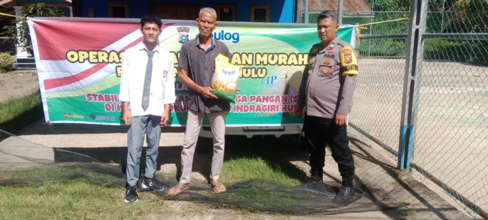 Pasca Penertiban PETI Di Aliran Sungai Indragiri, Polres Inhu Gelar Pasar Beras Murah