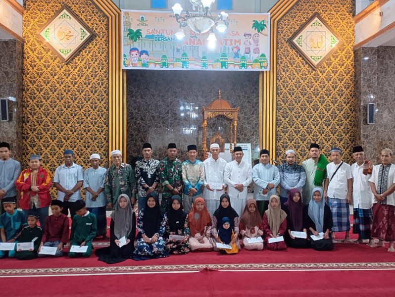 Babinsa Koramil 06/Kateman Hadiri Buka Puasa Bersama Anak Yatim