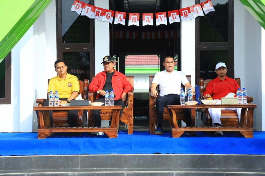 Ribuan Warga Meriahkan Jalan Santai HUT RI ke-80 di Desa Sontang