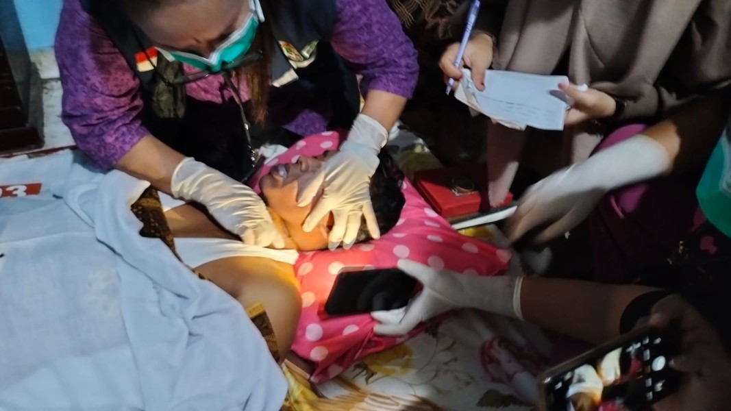 Warga Pangkalan Kerinci Geger, Pria Ditemukan Tergantung di Rumahnya