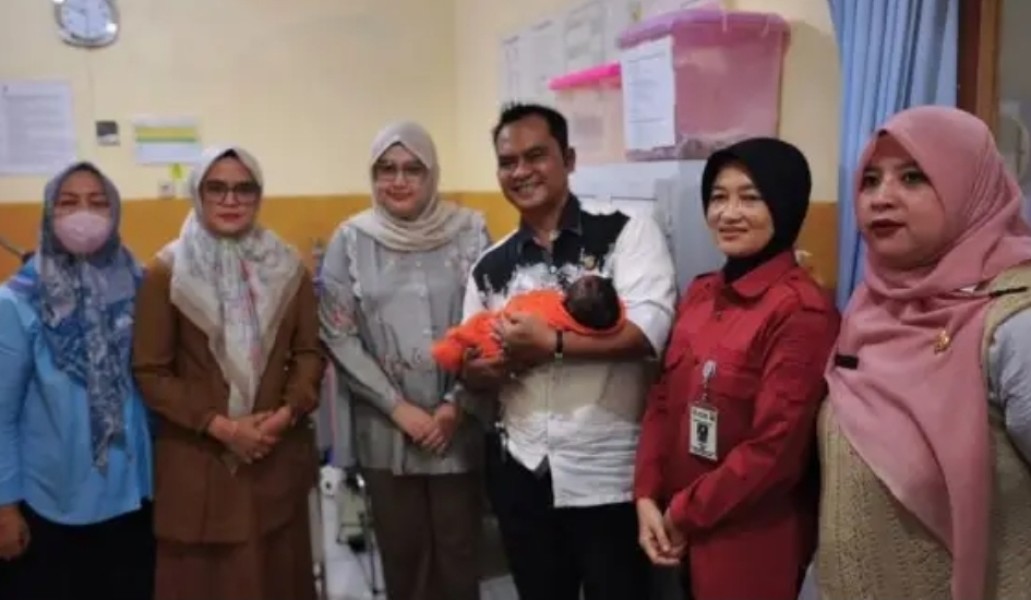 Polisi Selidiki Pembuang Bayi di Simpang Tiga, Bayi Laki-laki Dinyatakan Sehat