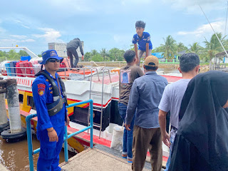 Antisipasi Gangguan Kamtibmas dan Laka Laut, Sat Polairud Polres Inhil Lakukan Pengamanan Keberangkatan Kapal
