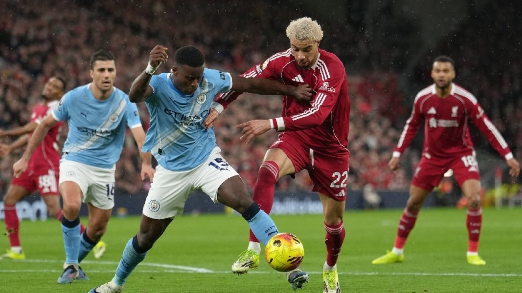 Liverpool Tumbang di Anfield, Manchester City Bangkit dan Menang 2-1
