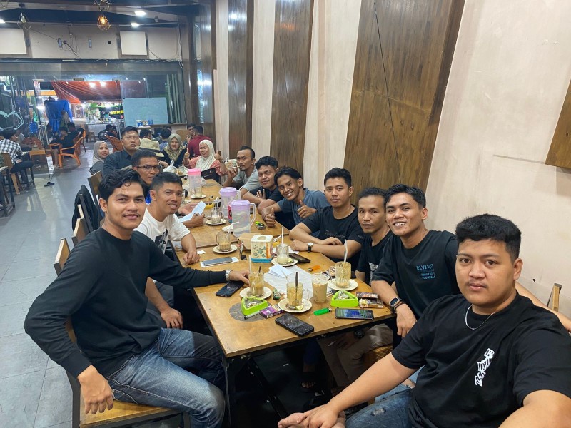 ISKAP’S Bantu Empat Genset dan BLT Warga Katiagan Terdampak Banjir