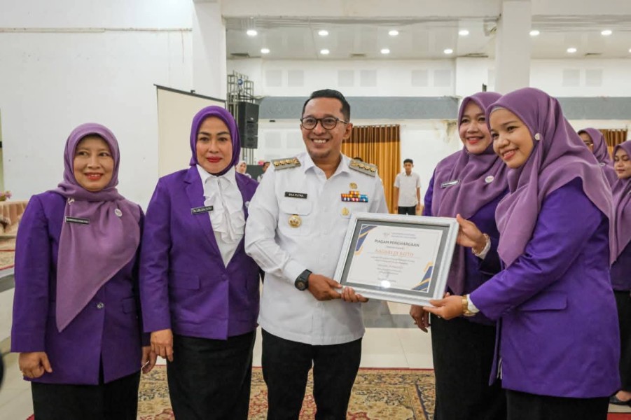 Buka Rakor Tim Pembina Posyandu, Bupati Eka Putra Sampaikan Harapannya