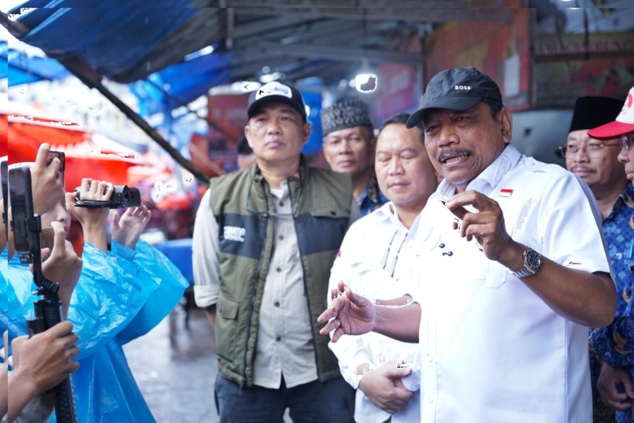 Jelang Nataru, Wagub Mian Pastikan Harga Bahan Pokok Terkendali di Pasar Panorama