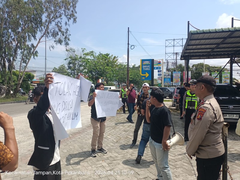 PB F-PEMAPHU Riau Gelar Aksi di Kantor Asian Agri, Tuntut Realisasi Plasma 20 Persen