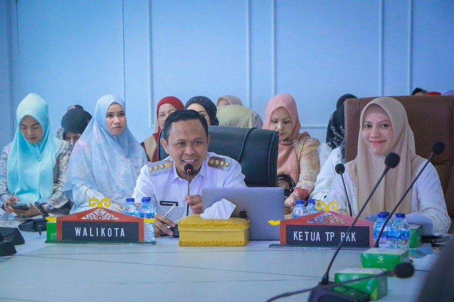 Wali Kota Pekanbaru Pastikan THL Aman dari PHK, Ekonomi Jadi Prioritas