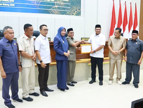 Wabup Yuliantini Hadiri Rapat Paripurna ke-1 di DPRD Kabupaten Inhil