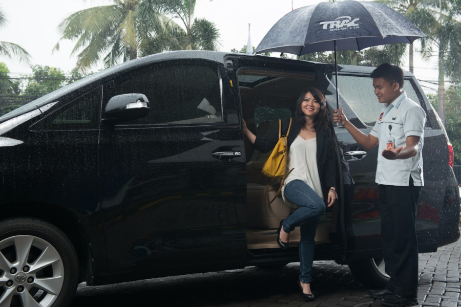 Prioritas Profesional: Transfer Bandara Tepat Waktu, Bebas Hambatan