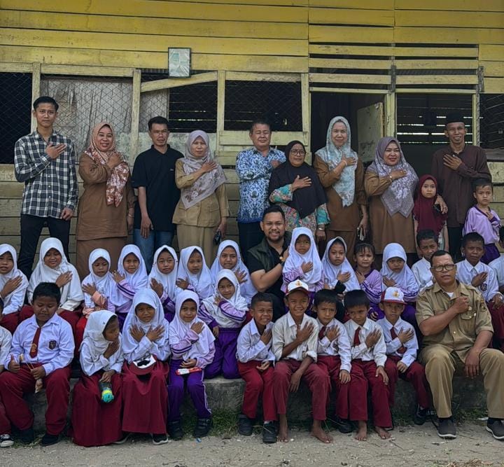 Raja Ferza Fakhlevi Tinjau Bangunan SD Memprihatinkan di Pangkalan Baru