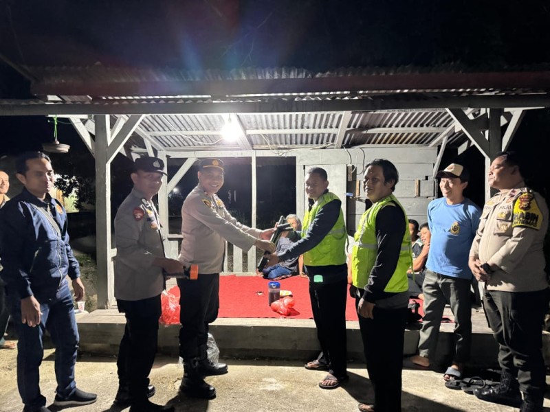 Kehadiran Polisi Bikin Warga Tenang, Kapolsek Perhentian Raja Rutin Kontrol Satkamling, Cegah Curas dan Curanmor!