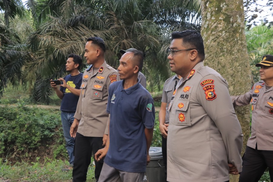 Kapolres Kampar Sambut Tamu Kapolda dari Komunitas Green Policing Runners di TWA Desa Buluh Cina