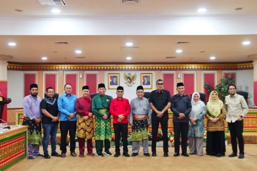 Wujudkan Daerah Istimewa Riau, Donasi Spontan DPRD Riau Terkumpul Rp 35 Juta