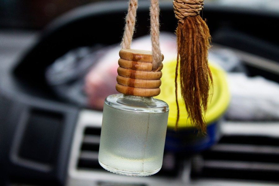 7 Ciri Parfum Mobil Terbaik yang Aman untuk AC dan Kesehatan